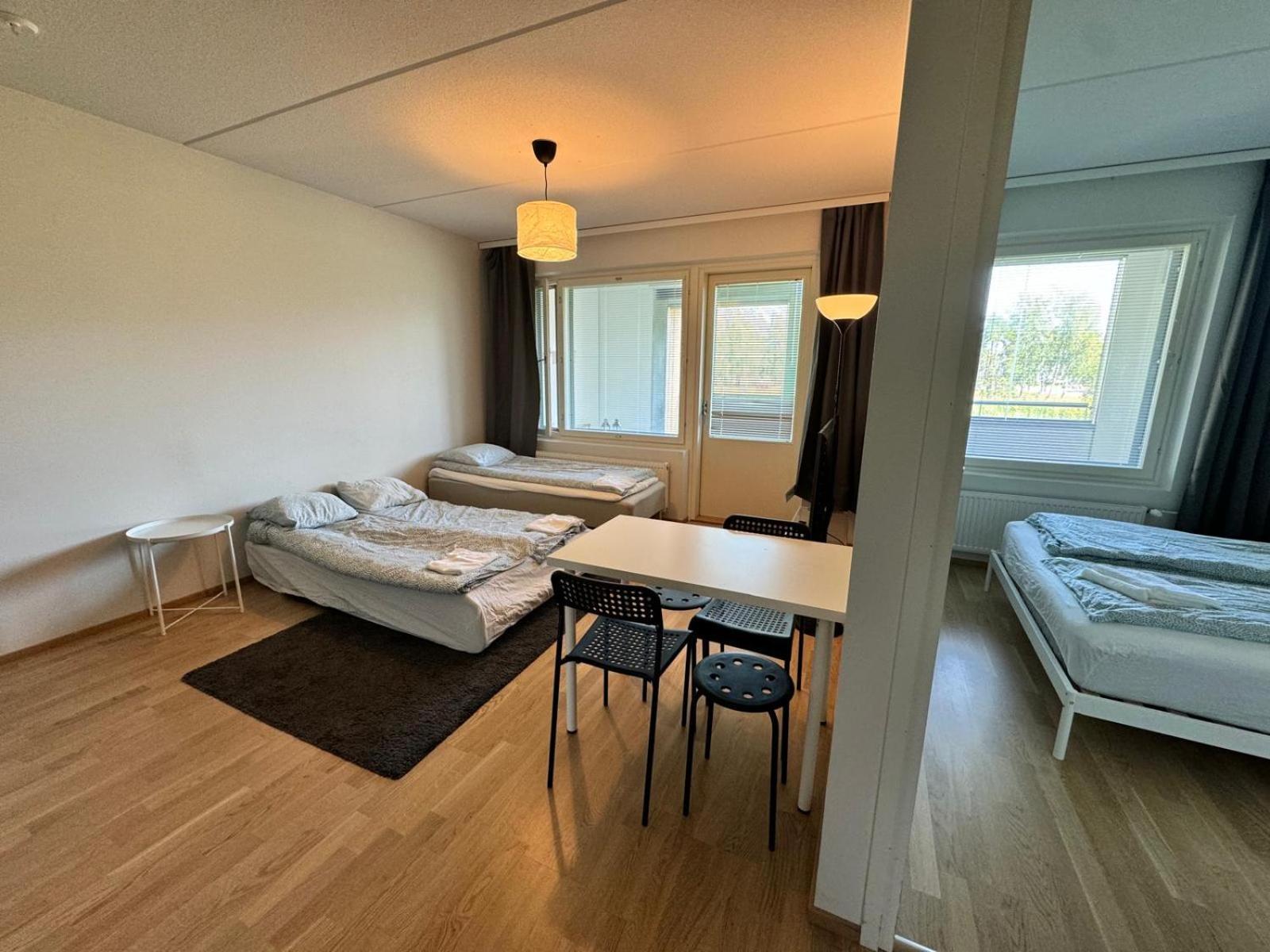 Easy Stay Rooms & Apartments Near Airport Vanda Eksteriør bilde